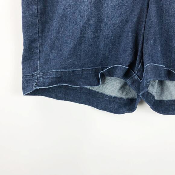 2/$30 Maurices 22 Plus Womens Dark Wash Denim Shorts - Picture 4 of 9